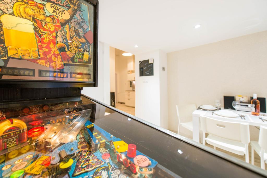 Happy Home Joy - Apartment With Free Pinball Machine Budapeşte Dış mekan fotoğraf